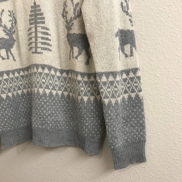 Heather Gray & Cream Holiday Reindeer Fairisle Crewneck Sweater - Picture 6 of 12